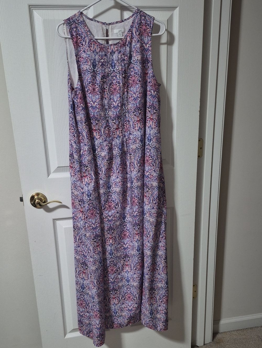 J. Jill Sleeveless Maxi Dress in Purple & Pink Print